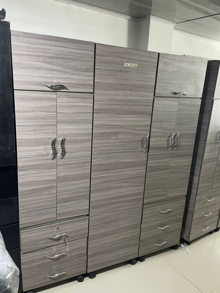 CLOSET MADECOR 1:50